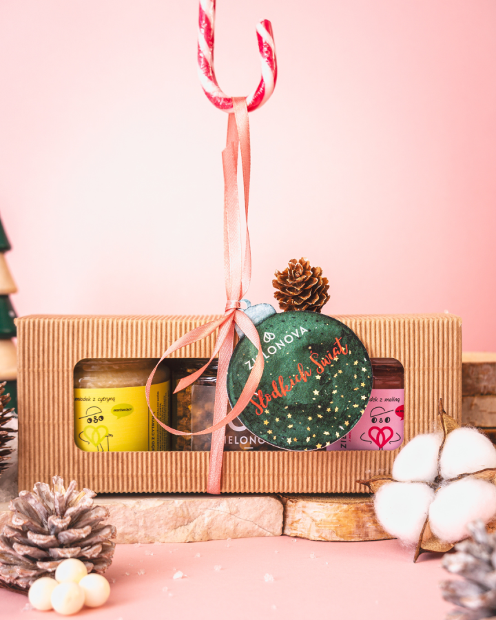 Zestaw trzech małych miodków